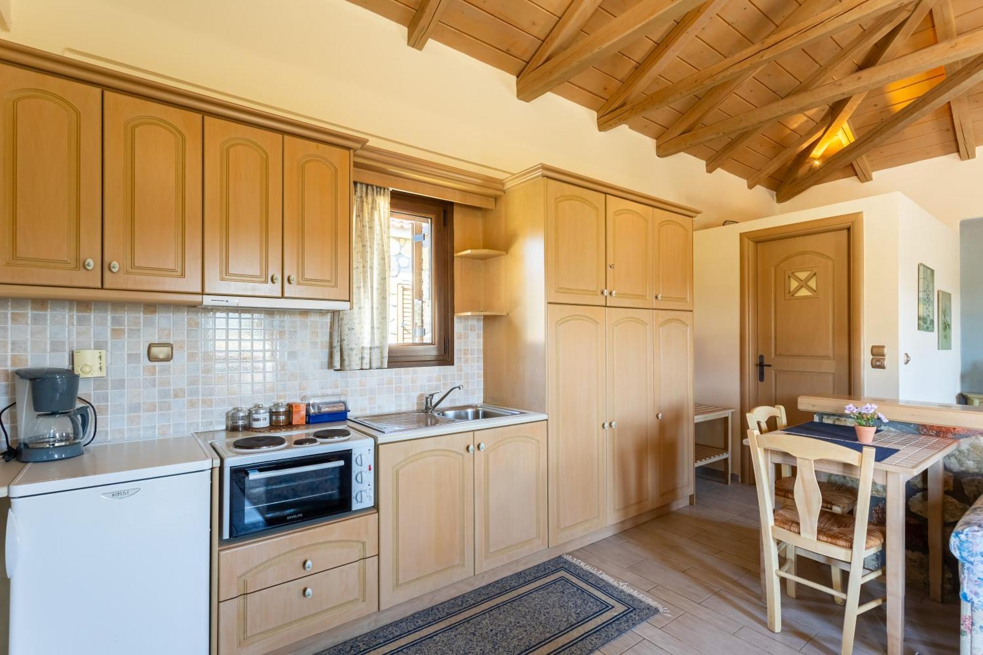 Pleiades Studios All Season Gems - Korinthos Stone Retreats Kalianoi ภายนอก รูปภาพ